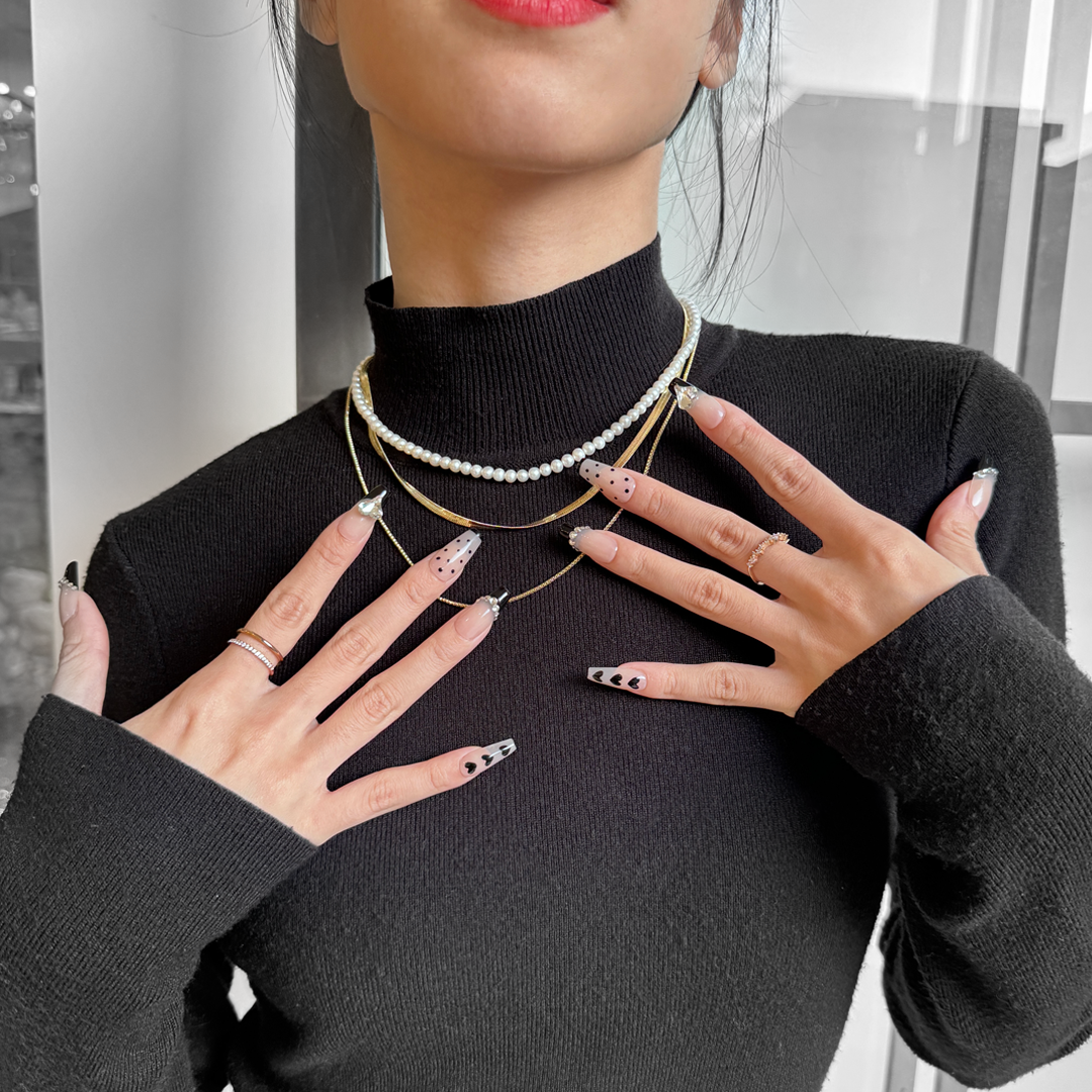 Fincloset Date With Me Handmade Coffin-Shaped French Tip Press-on Nails, Black Tips with Polka Dots, Hearts, and Sparkling Rhinestones, Elegant and Playful Date Night Style