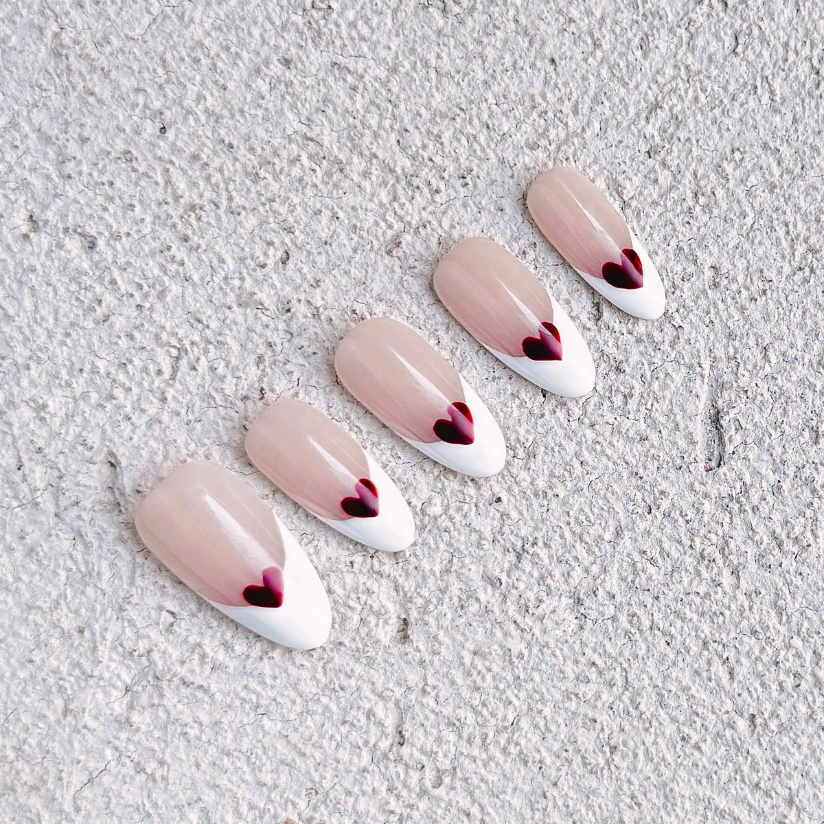 Fincloset Blush Heart Handmade Almond-Shaped Press-On Nails, French Tip Design with Adorable Heart Accents for a Soft, Feminine Look
